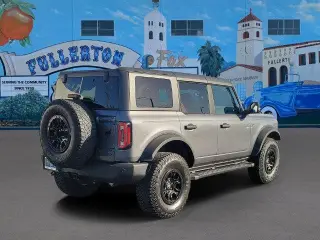 Ford Bronco 2023 4x4 Black Diamond Advanced 4dr SUV