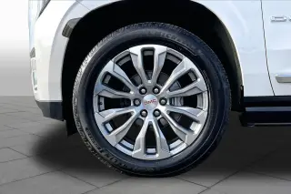 GMC Yukon XL 2022 4x2 Denali 4puertas SUV