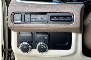 GMC Yukon XL 2022 4x2 Denali 4puertas SUV