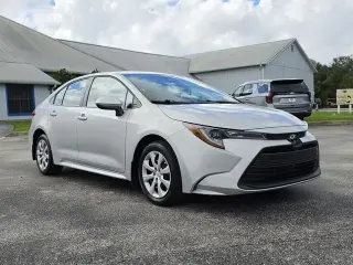 Toyota Corolla 2026 LE 4dr Sedán