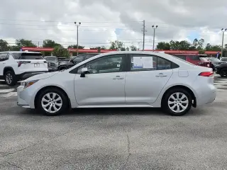 Toyota Corolla 2026 LE 4dr Sedán
