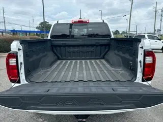 GMC Canyon 2024 4x4 AT4X 4dr Crew Cab 5 ft. SB