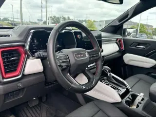 GMC Canyon 2024 4x4 AT4X 4dr Crew Cab 5 ft. SB