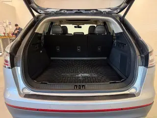 Lincoln Nautilus 2023 AWD Reserve SUV de 4 puertas
