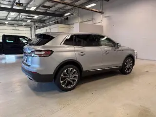Lincoln Nautilus 2023 AWD Reserve SUV de 4 puertas