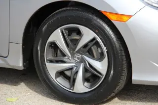 Honda Civic 2020 LX 4dr Sedán CVT