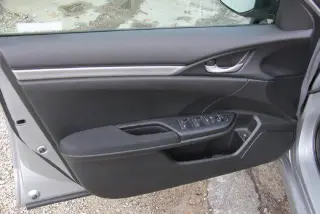 Honda Civic 2020 LX 4dr Sedán CVT