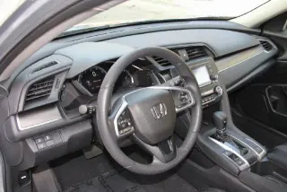 Honda Civic 2020 LX 4dr Sedán CVT