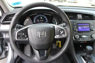 Honda Civic 2020 LX 4dr Sedán CVT