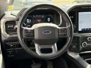 Ford F-150 2023 4x4 Lariat 4dr SuperCrew 6.5 ft. SB