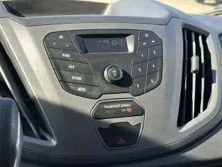 Ford Transit 2017 250 3 puertas Teta Techo Bajo Furgoneta de Carga con Puertas Laterales del Pasajero 60/40