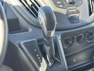 Ford Transit 2017 250 3 puertas Teta Techo Bajo Furgoneta de Carga con Puertas Laterales del Pasajero 60/40