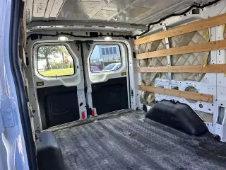 Ford Transit 2017 250 3 puertas Teta Techo Bajo Furgoneta de Carga con Puertas Laterales del Pasajero 60/40