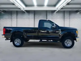 Ford F-350 Super Duty 2017 4x4 XL 2dr Regular Cab 8 ft. LB SRW Pickup
