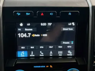 Ford F-150 2018 4x4 Raptor 4dr SuperCrew 5.5 ft. SB