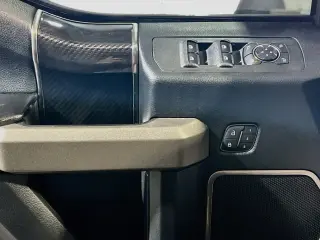 Ford F-150 2018 4x4 Raptor 4dr SuperCrew 5.5 ft. SB