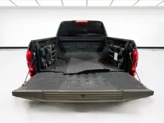 Ford F-150 2018 4x4 Raptor 4dr SuperCrew 5.5 ft. SB