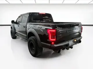 Ford F-150 2018 4x4 Raptor 4dr SuperCrew 5.5 ft. SB