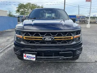 Ford F-150 2024 4x4 Tremor 4 puertas SuperCrew SB 5.5 pies