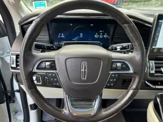 Lincoln Navigator L 2022 4x4 Black Label SUV de 4 puertas