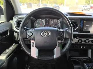 Toyota Tacoma 2018 4x2 TRD Off-Road 4dr Double Cab 5.0 ft SB