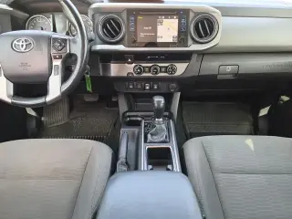 Toyota Tacoma 2018 4x2 TRD Off-Road 4dr Double Cab 5.0 ft SB