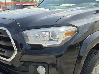 Toyota Tacoma 2018 4x2 TRD Off-Road 4dr Double Cab 5.0 ft SB