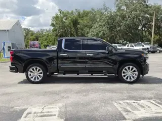 Chevrolet Silverado 1500 2021 4x4 High Country 4dr Crew Cab 5.8 ft. SB