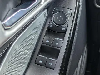 Ford Explorer 2021 con tracción en las cuatro ruedas ST 4dr SUV