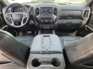 Chevrolet Silverado 1500 2021 4x4 RST 4 puertas Cabina Doble Caja Corta de 5.8 pies