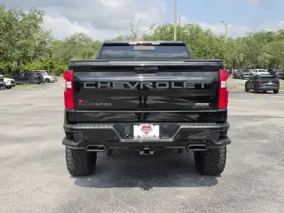 Chevrolet Silverado 1500 2021 4x4 RST 4 puertas Cabina Doble Caja Corta de 5.8 pies