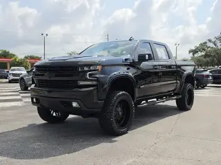 Chevrolet Silverado 1500 2021 4x4 RST 4 puertas Cabina Doble Caja Corta de 5.8 pies