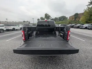 Ford F-150 2023 4x4 Lariat 4dr SuperCrew 5.5 ft. SB