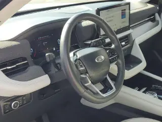 Ford Explorer 2025 AWD Platinum 4dr SUV