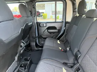 Jeep Gladiator 2025 4x4 Mojave 4dr Crew Cab 5.0 ft. SB