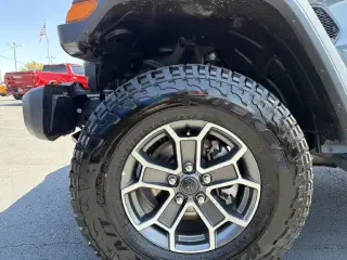 Jeep Gladiator 2025 4x4 Mojave 4dr Crew Cab 5.0 ft. SB