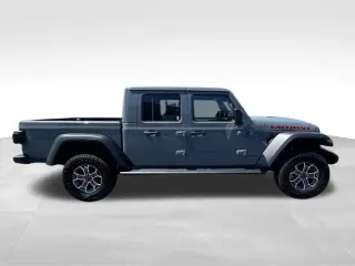 Jeep Gladiator 2025 4x4 Mojave 4dr Crew Cab 5.0 ft. SB