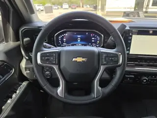 Chevrolet Silverado 1500 2024 4x2 LT 4dr Crew Cab 5.8 ft. SB