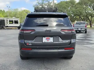 Jeep Grand Cherokee L 2021 4x2 Altitude SUV 4 puertas