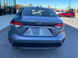 Toyota Corolla 2024 LE 4dr Sedán