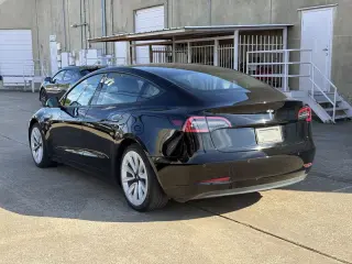 2022 Tesla Model 3 Rear-Wheel Drive