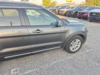 Ford Explorer 2018 AWD XLT 4dr SUV
