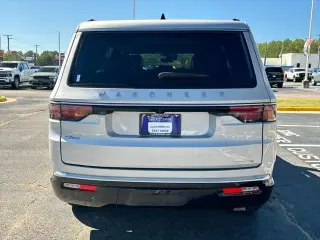 Jeep Wagoneer 2024 4x2 Series II 4dr SUV
