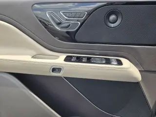 Lincoln Aviator 2022 AWD Reserve 4dr SUV