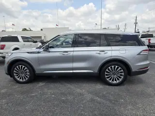 Lincoln Aviator 2022 AWD Reserve 4dr SUV