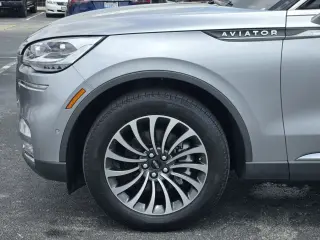 Lincoln Aviator 2022 AWD Reserve 4dr SUV