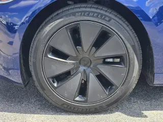 Tesla Model 3 2024 Long Range 4dr Sedan
