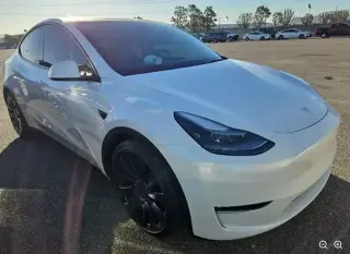 Tesla Model Y 2021 AWD Long Range 4dr Crossover