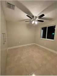 Propiedad de alquiler con 4 dormitorios y 3 baños en Miami