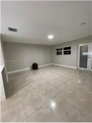 Propiedad de alquiler con 4 dormitorios y 3 baños en Miami